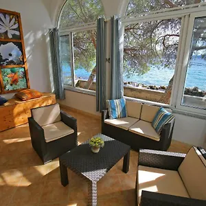  Apartment Seafront - Directly At The Kroatien